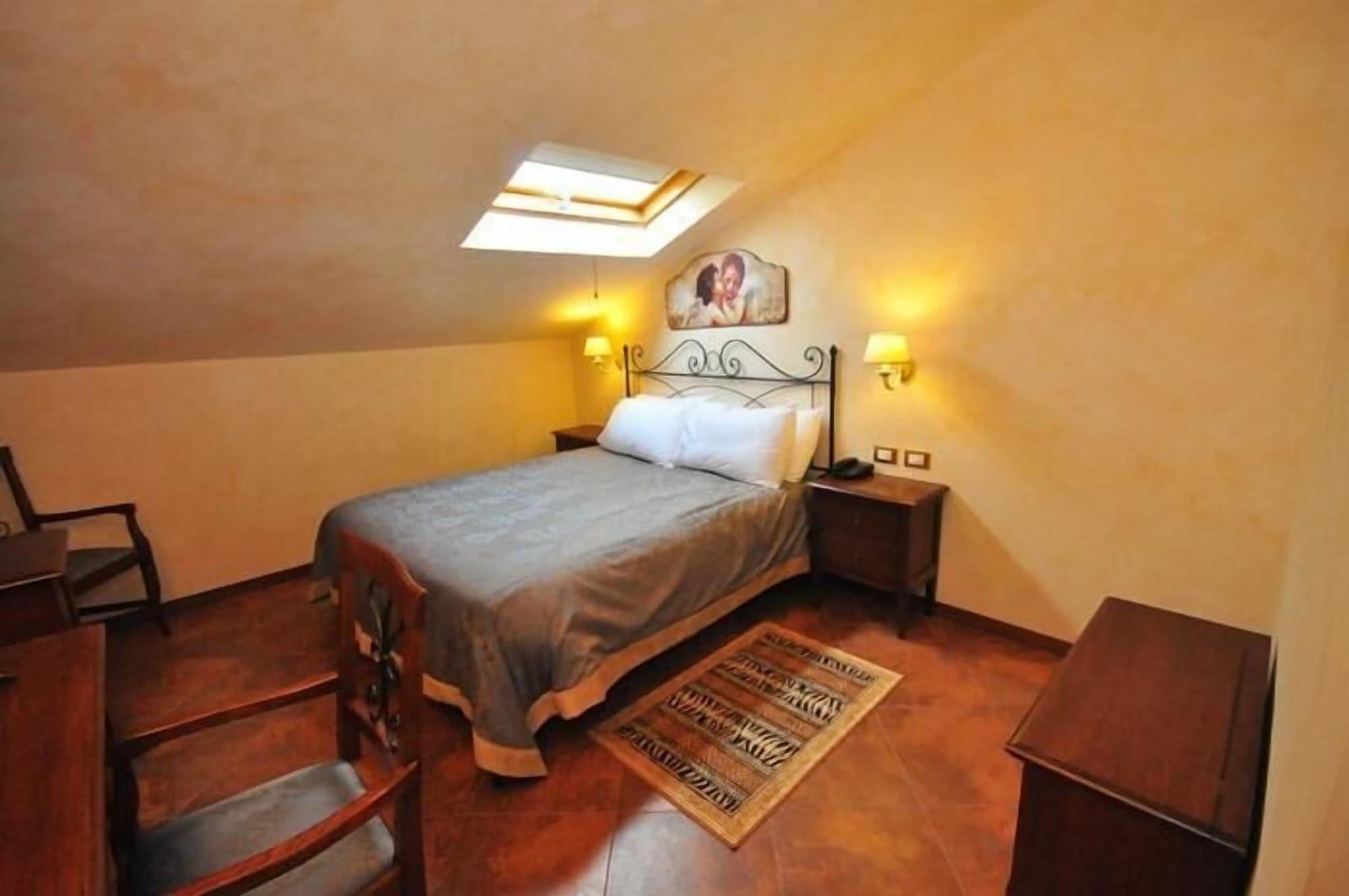 Oc Hotel Lunghezza Esterno foto